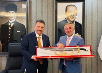 AK PARTİ GENEL BAŞKAN YARDIMCISI ÖĞÜTKEN: “AK PARTİ’MİZİN BAYRAĞINI GÖKLERE ÇIKARTMAYA ÇALIŞTIK”
