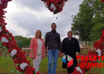 Küçüklemalı Gül Bahçesi ziyaretçilerini ağırlıyor