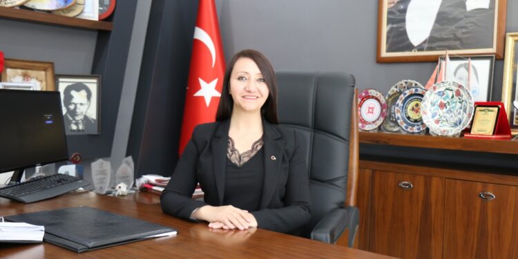 Başkan Zekiye Tekin’den Babalar Günü Mesajı