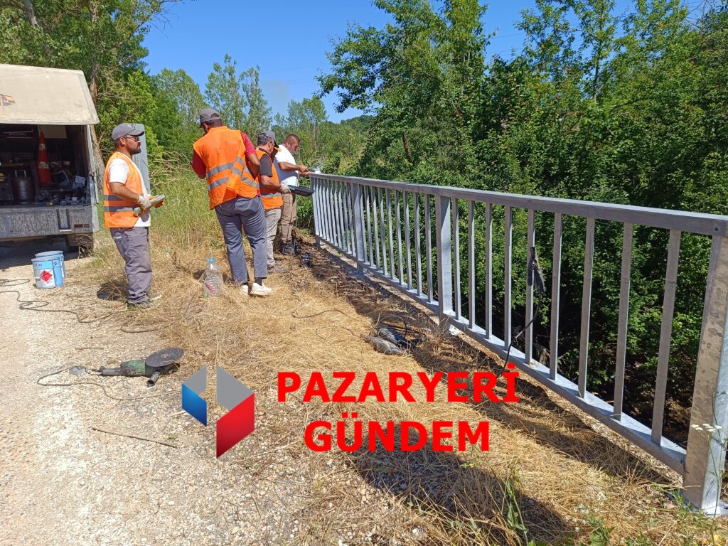 Pazaryeri’nde Tehlike Saçan Köprü Korkulukları Yenilendi