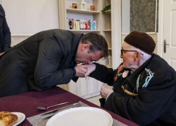 Vali Sözer, Babalar Günü’nde Şehit Babalarıyla Buluştu