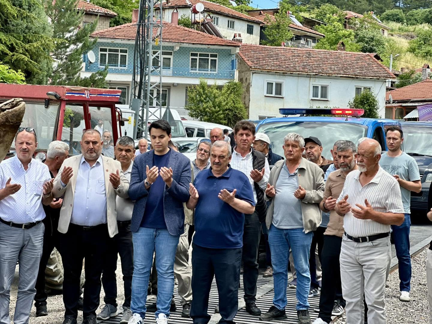 Karaköy’de Yağmur Duası, Mevlit ve Şükür Programı: Birlik Beraberlik İçinde Dualar Yükseldi