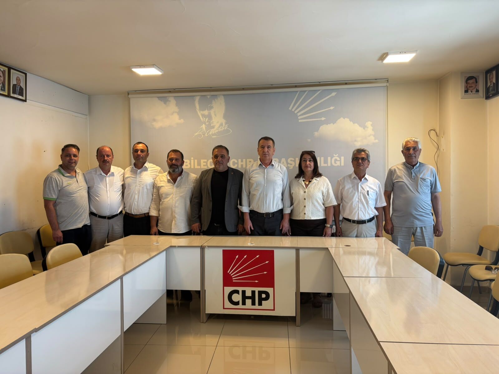 CHP’Lİ İL GENEL MECLİS ÜYELERİ MUHTEMEL KURULACAK BİR PARTİYE YEŞİL IŞIK YAKTI