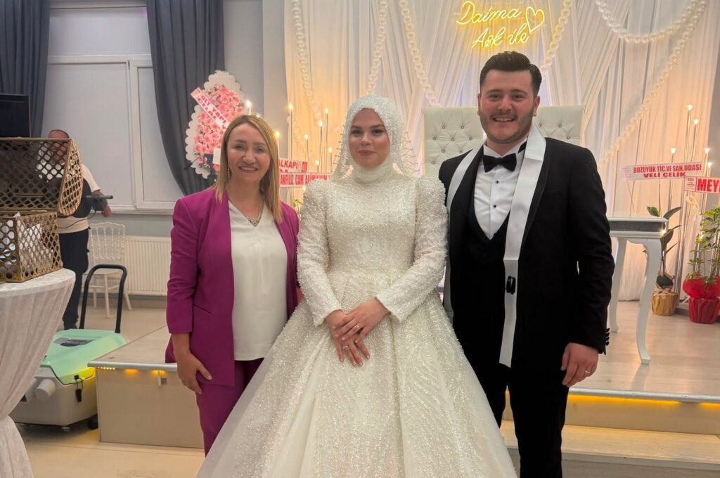 Başkan Tekin, İlçe Halkının Acısını da Sevincini de Paylaştı